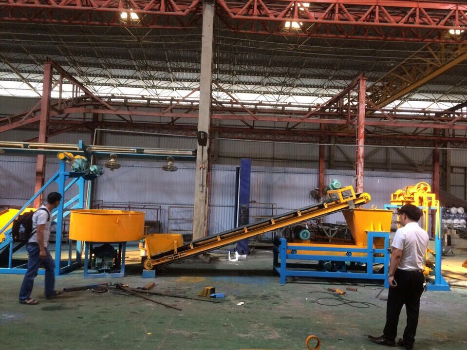 Máy ép gạch không nung Sivali Việt Nhật